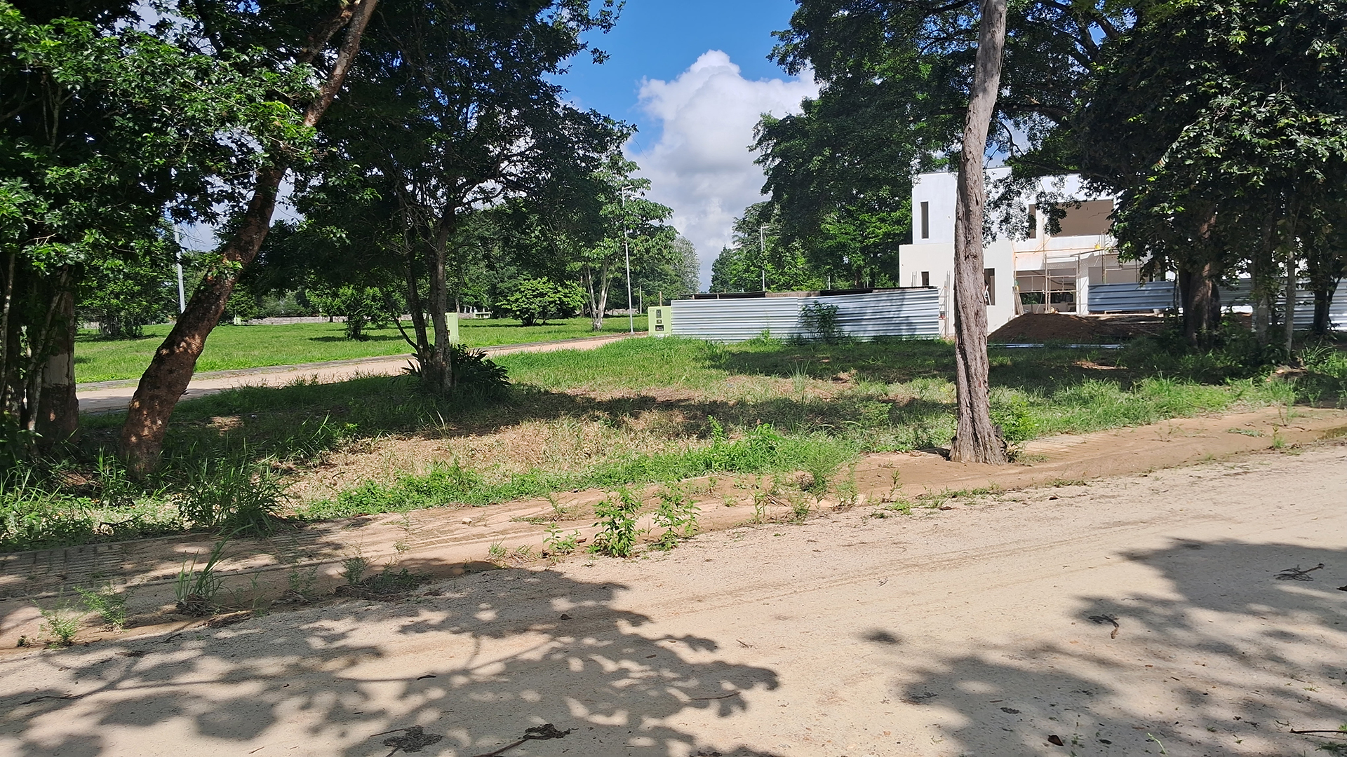 LOTE TÍVOLI